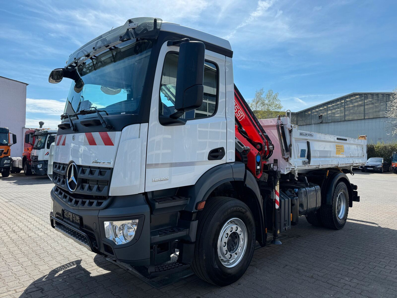 Mercedes-Benz AROCS 1832 4x2 Euro 6 Kipper Kran FASSI F120FB - Nosturiauto: kuva Mercedes-Benz AROCS 1832 4x2 Euro 6 Kipper Kran FASSI F120FB - Nosturiauto Mercedes-Benz AROCS 1832 4x2 Euro 6 Kipper Kran FASSI F120FB - Nosturiauto: kuva Mercedes-Benz AROCS 1832 4x2 Euro 6 Kipper Kran FASSI F120FB - Nosturiauto