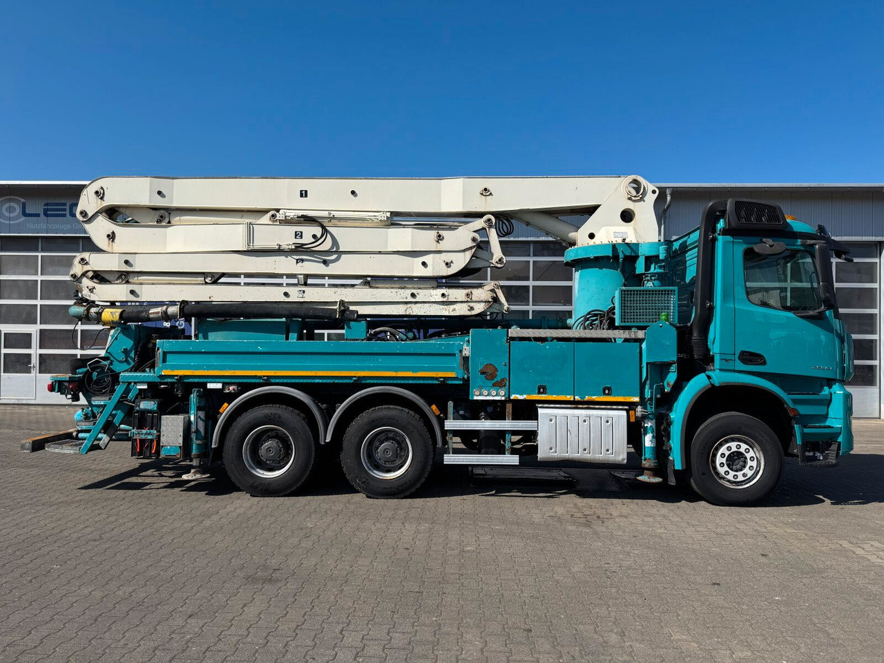 Mercedes-Benz AROCS 2844 6x4 Euro 6 Betonpumpe SERMAC 5Z33 - Betonipumppuauto: kuva Mercedes-Benz AROCS 2844 6x4 Euro 6 Betonpumpe SERMAC 5Z33 - Betonipumppuauto Mercedes-Benz AROCS 2844 6x4 Euro 6 Betonpumpe SERMAC 5Z33 - Betonipumppuauto: kuva Mercedes-Benz AROCS 2844 6x4 Euro 6 Betonpumpe SERMAC 5Z33 - Betonipumppuauto