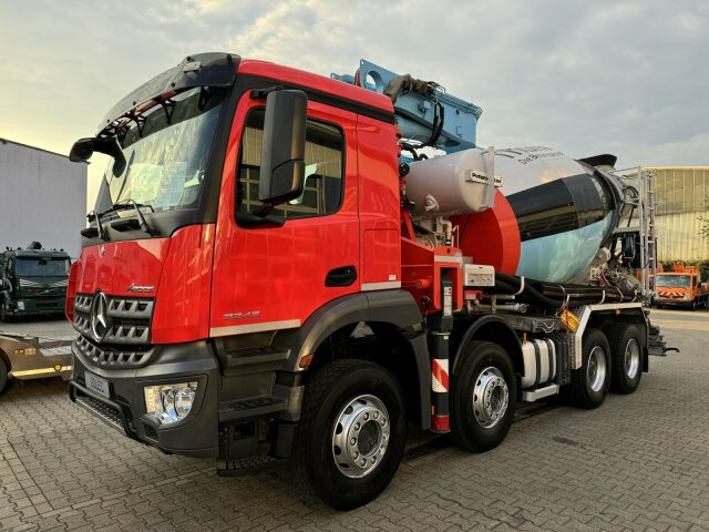 Kuljetuspumppu Mercedes-Benz AROCS 3243 8x4 Euro 6 Pumi Putzmeister TMM 24-3: kuva Kuljetuspumppu Mercedes-Benz AROCS 3243 8x4 Euro 6 Pumi Putzmeister TMM 24-3