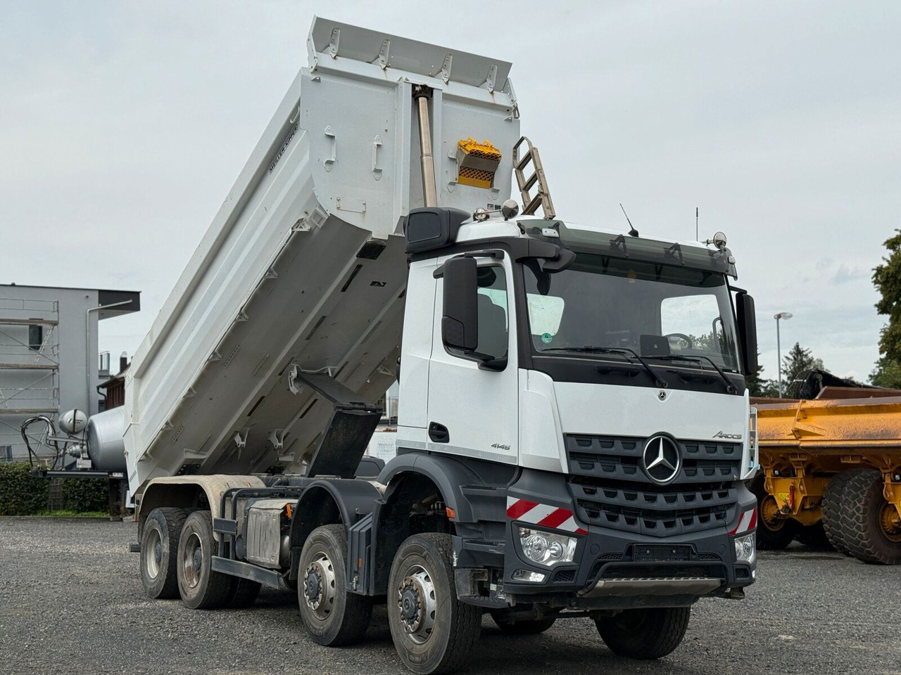 Mercedes-Benz AROCS 4145 8x8 Meiller Muldenkipper - Kippiauto kuorma-auto: kuva Mercedes-Benz AROCS 4145 8x8 Meiller Muldenkipper - Kippiauto kuorma-auto Mercedes-Benz AROCS 4145 8x8 Meiller Muldenkipper - Kippiauto kuorma-auto: kuva Mercedes-Benz AROCS 4145 8x8 Meiller Muldenkipper - Kippiauto kuorma-auto