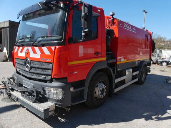 Mercedes-Benz Atego 1324 4x2 Kehrmaschine BROCK HD Anlage - Lakaisuauto: kuva Mercedes-Benz Atego 1324 4x2 Kehrmaschine BROCK HD Anlage - Lakaisuauto Mercedes-Benz Atego 1324 4x2 Kehrmaschine BROCK HD Anlage - Lakaisuauto: kuva Mercedes-Benz Atego 1324 4x2 Kehrmaschine BROCK HD Anlage - Lakaisuauto
