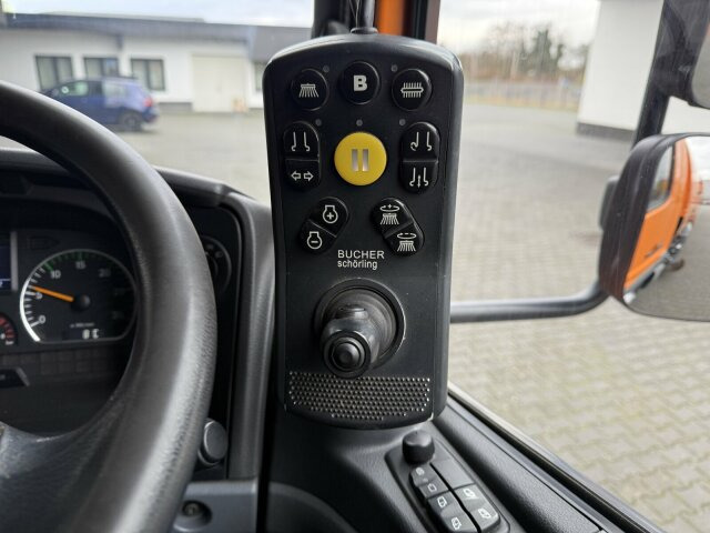 Mercedes-Benz Atego Kehrmaschine BUCHER CITYFANT 5000 - Lakaisuauto: kuva Mercedes-Benz Atego Kehrmaschine BUCHER CITYFANT 5000 - Lakaisuauto Mercedes-Benz Atego Kehrmaschine BUCHER CITYFANT 5000 - Lakaisuauto: kuva Mercedes-Benz Atego Kehrmaschine BUCHER CITYFANT 5000 - Lakaisuauto