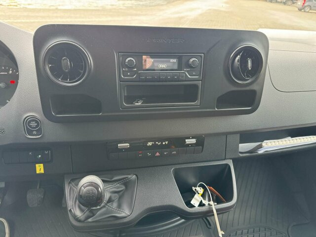 Mercedes-Benz Sprinter 316 CDI mit Versalift VTL-39-135 - Itsekulkevat henkilönostimet: kuva Mercedes-Benz Sprinter 316 CDI mit Versalift VTL-39-135 - Itsekulkevat henkilönostimet Mercedes-Benz Sprinter 316 CDI mit Versalift VTL-39-135 - Itsekulkevat henkilönostimet: kuva Mercedes-Benz Sprinter 316 CDI mit Versalift VTL-39-135 - Itsekulkevat henkilönostimet