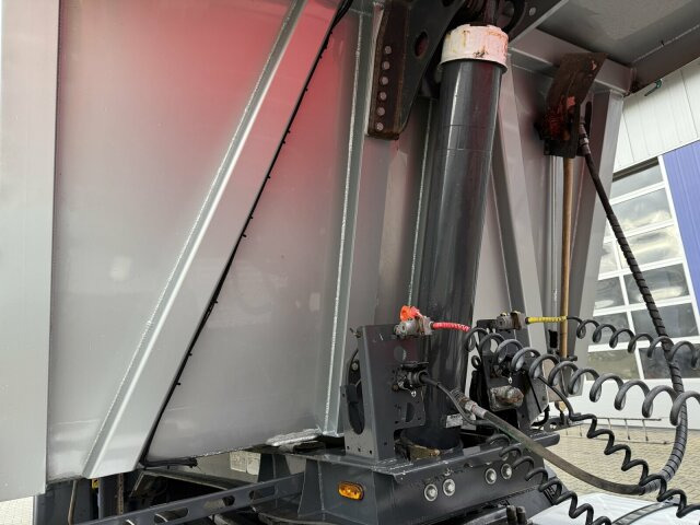 Müller Andernach Kippauflieg 3 Achs elekt. Plane - Kippiauto puoliperävaunu: kuva Müller Andernach Kippauflieg 3 Achs elekt. Plane - Kippiauto puoliperävaunu Müller Andernach Kippauflieg 3 Achs elekt. Plane - Kippiauto puoliperävaunu: kuva Müller Andernach Kippauflieg 3 Achs elekt. Plane - Kippiauto puoliperävaunu