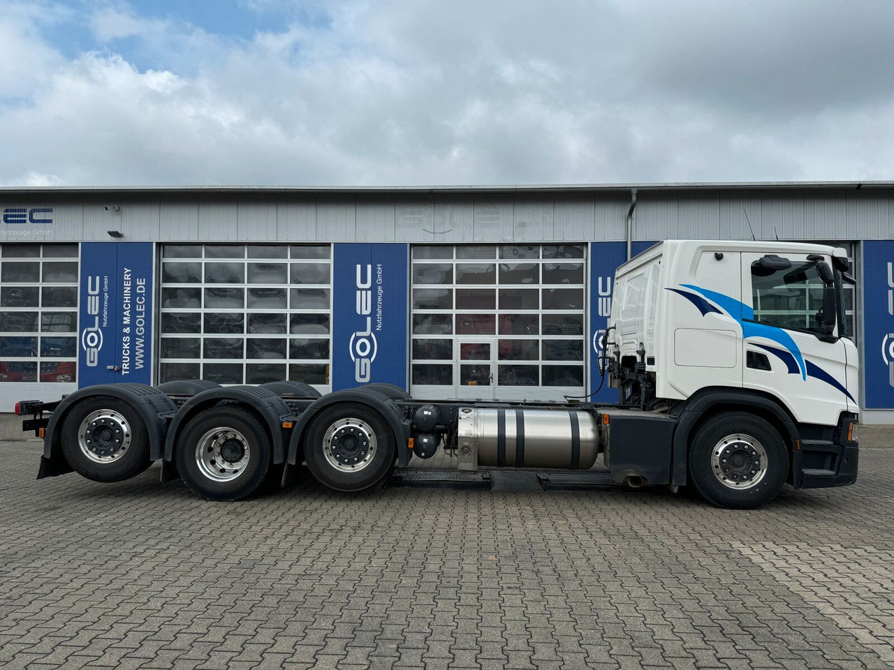 Scania G 410 B8x2*6 NB LNG Fahrgestell Nebenantrieb - Kuorma-auto alusta, Nosturiauto: kuva Scania G 410 B8x2*6 NB LNG Fahrgestell Nebenantrieb - Kuorma-auto alusta, Nosturiauto Scania G 410 B8x2*6 NB LNG Fahrgestell Nebenantrieb - Kuorma-auto alusta, Nosturiauto: kuva Scania G 410 B8x2*6 NB LNG Fahrgestell Nebenantrieb - Kuorma-auto alusta, Nosturiauto