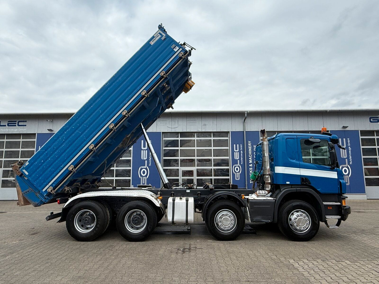 Scania P 410 8x4 Dreiseitenkipper DAUTEL - Kippiauto kuorma-auto: kuva Scania P 410 8x4 Dreiseitenkipper DAUTEL - Kippiauto kuorma-auto Scania P 410 8x4 Dreiseitenkipper DAUTEL - Kippiauto kuorma-auto: kuva Scania P 410 8x4 Dreiseitenkipper DAUTEL - Kippiauto kuorma-auto