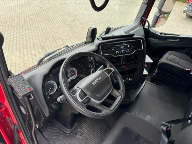 Iveco S-WAY 570 6x2 EURO6 BOOGIE Kipphydraulik - Vetopöytäauto: kuva Iveco S-WAY 570 6x2 EURO6 BOOGIE Kipphydraulik - Vetopöytäauto Iveco S-WAY 570 6x2 EURO6 BOOGIE Kipphydraulik - Vetopöytäauto: kuva Iveco S-WAY 570 6x2 EURO6 BOOGIE Kipphydraulik - Vetopöytäauto
