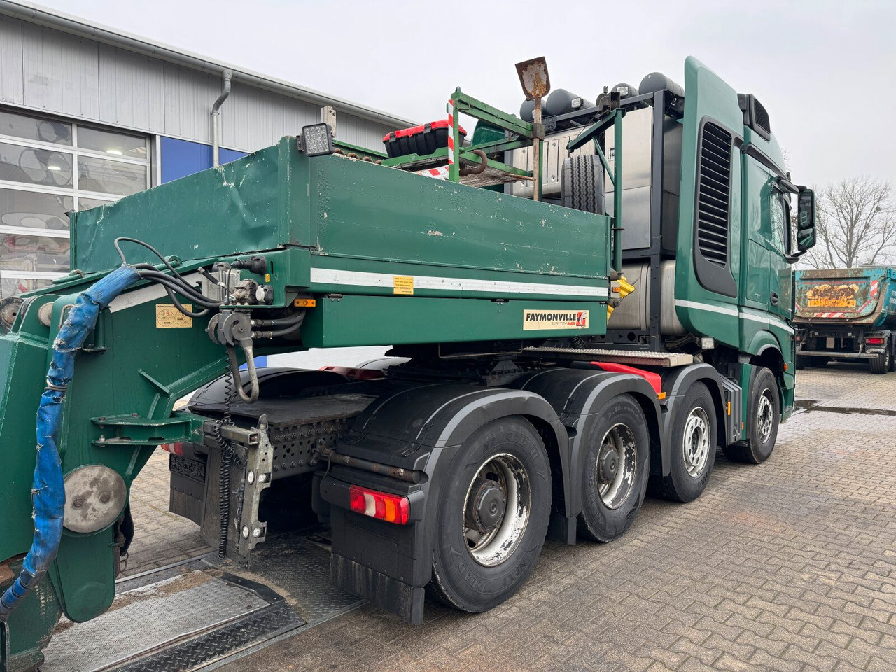 Mercedes-Benz ACTROS 4163 8x4 Schwerlast +Tieflader 4+2 *83 T - Vetopöytäauto: kuva Mercedes-Benz ACTROS 4163 8x4 Schwerlast +Tieflader 4+2 *83 T - Vetopöytäauto Mercedes-Benz ACTROS 4163 8x4 Schwerlast +Tieflader 4+2 *83 T - Vetopöytäauto: kuva Mercedes-Benz ACTROS 4163 8x4 Schwerlast +Tieflader 4+2 *83 T - Vetopöytäauto