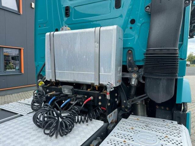 Mercedes-Benz Arocs 2142 4x4H SZM Euro 6 Kipphydraulik - Vetopöytäauto: kuva Mercedes-Benz Arocs 2142 4x4H SZM Euro 6 Kipphydraulik - Vetopöytäauto Mercedes-Benz Arocs 2142 4x4H SZM Euro 6 Kipphydraulik - Vetopöytäauto: kuva Mercedes-Benz Arocs 2142 4x4H SZM Euro 6 Kipphydraulik - Vetopöytäauto