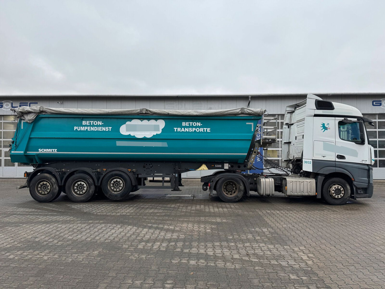 Mercedes-Benz MB Actros 1845 LS Sattelzugmaschine 4x2 - Vetopöytäauto: kuva Mercedes-Benz MB Actros 1845 LS Sattelzugmaschine 4x2 - Vetopöytäauto Mercedes-Benz MB Actros 1845 LS Sattelzugmaschine 4x2 - Vetopöytäauto: kuva Mercedes-Benz MB Actros 1845 LS Sattelzugmaschine 4x2 - Vetopöytäauto