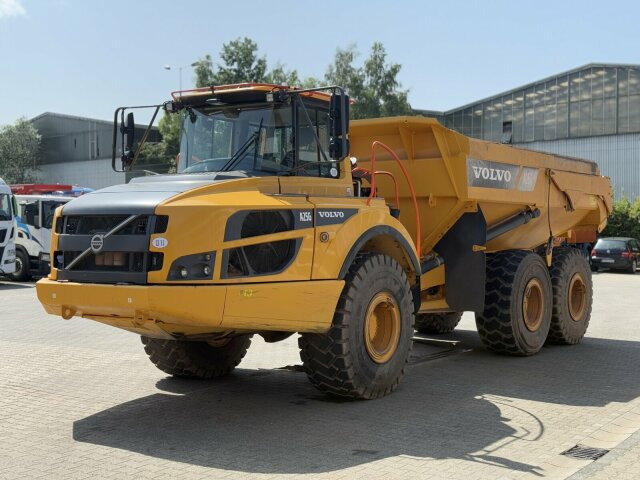 Volvo A25G Dumper 10.066 h Baujahr 2021 - Nivelkippiauto: kuva Volvo A25G Dumper 10.066 h Baujahr 2021 - Nivelkippiauto Volvo A25G Dumper 10.066 h Baujahr 2021 - Nivelkippiauto: kuva Volvo A25G Dumper 10.066 h Baujahr 2021 - Nivelkippiauto