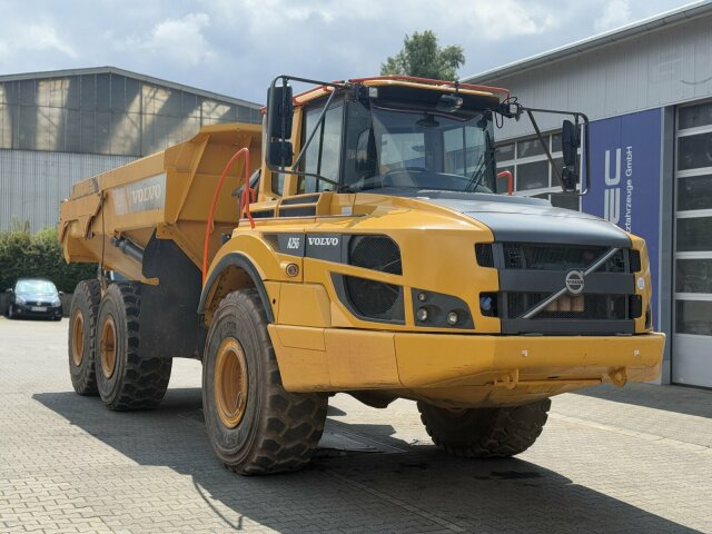 Volvo A25G Dumper 10.069 h Baujahr 2021 - Nivelkippiauto: kuva Volvo A25G Dumper 10.069 h Baujahr 2021 - Nivelkippiauto Volvo A25G Dumper 10.069 h Baujahr 2021 - Nivelkippiauto: kuva Volvo A25G Dumper 10.069 h Baujahr 2021 - Nivelkippiauto