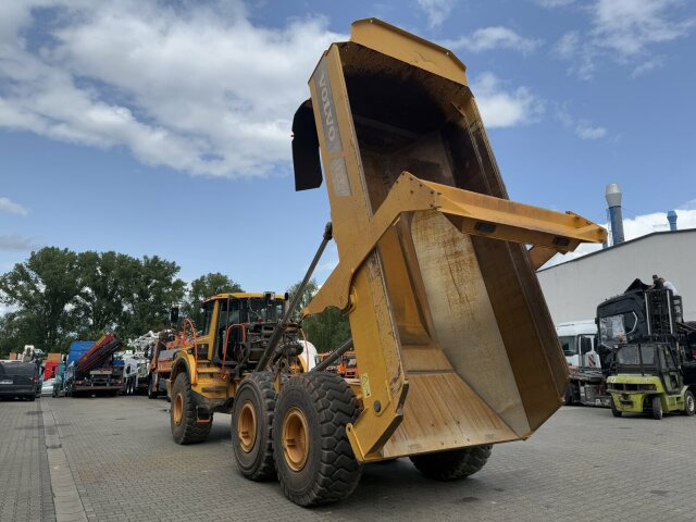 Volvo A25G Dumper 10.069 h Baujahr 2021 - Nivelkippiauto: kuva Volvo A25G Dumper 10.069 h Baujahr 2021 - Nivelkippiauto Volvo A25G Dumper 10.069 h Baujahr 2021 - Nivelkippiauto: kuva Volvo A25G Dumper 10.069 h Baujahr 2021 - Nivelkippiauto