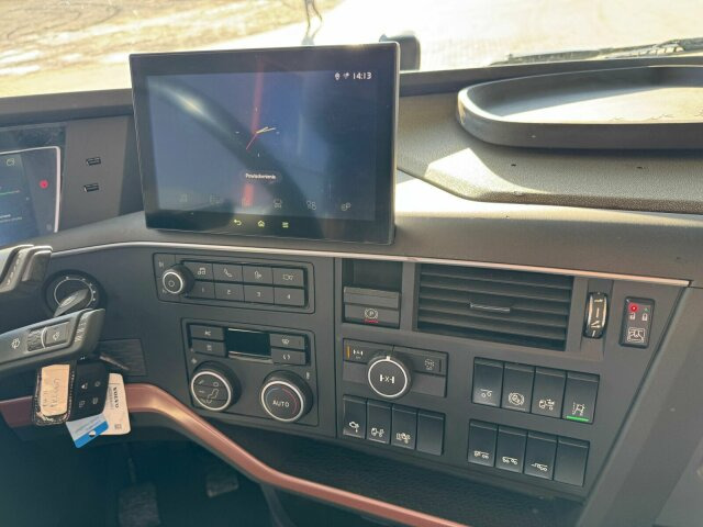 Volvo FH16 750 8X4 Holztransport Alukar TOP! - Puuauto: kuva Volvo FH16 750 8X4 Holztransport Alukar TOP! - Puuauto Volvo FH16 750 8X4 Holztransport Alukar TOP! - Puuauto: kuva Volvo FH16 750 8X4 Holztransport Alukar TOP! - Puuauto