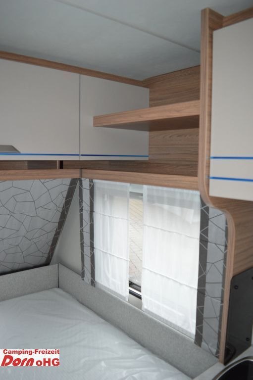 Asuntovaunu Knaus Sport 400 LK Design Paket: kuva Asuntovaunu Knaus Sport 400 LK Design Paket