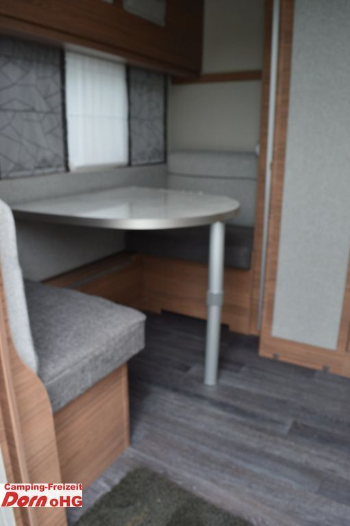 Asuntovaunu Knaus Sport 400 LK Design Paket: kuva Asuntovaunu Knaus Sport 400 LK Design Paket