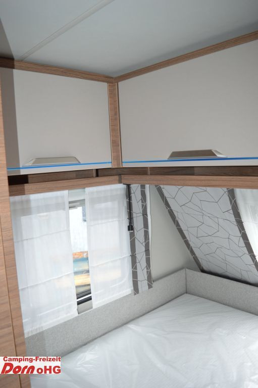 Asuntovaunu Knaus Sport 400 LK Design Paket: kuva Asuntovaunu Knaus Sport 400 LK Design Paket