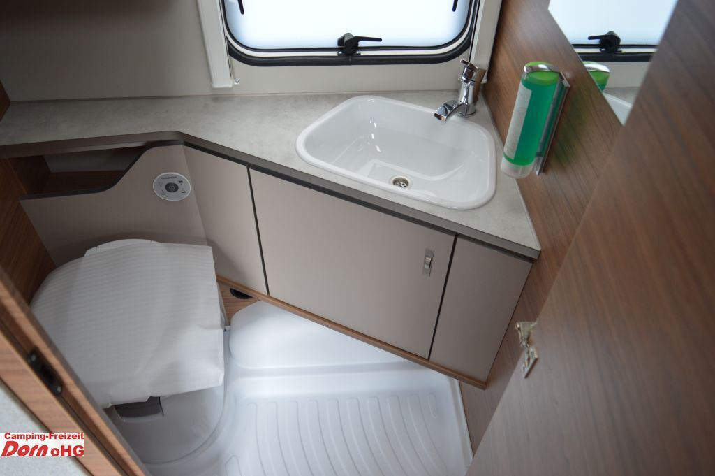 Asuntovaunu Knaus Sport 400 LK Design Paket: kuva Asuntovaunu Knaus Sport 400 LK Design Paket
