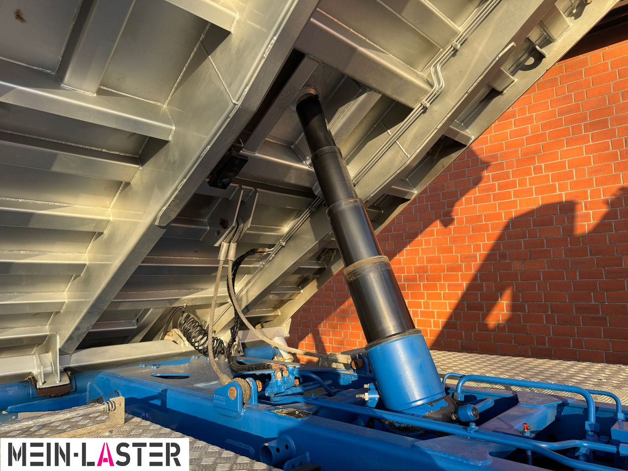 Kippiauto kuorma-auto, Nosturiauto MAN Aufbau Meiller Bordmatik + HMF 1330 K4 15m Funk: kuva Kippiauto kuorma-auto, Nosturiauto MAN Aufbau Meiller Bordmatik + HMF 1330 K4 15m Funk Kippiauto kuorma-auto, Nosturiauto MAN Aufbau Meiller Bordmatik + HMF 1330 K4 15m Funk: kuva Kippiauto kuorma-auto, Nosturiauto MAN Aufbau Meiller Bordmatik + HMF 1330 K4 15m Funk