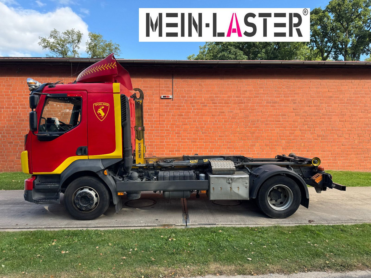 Volvo FL 250 Palfinger T10Duo City + StandardContainer - Koukkulava kuorma-auto: kuva  Volvo FL 250 Palfinger T10Duo City + StandardContainer - Koukkulava kuorma-auto Volvo FL 250 Palfinger T10Duo City + StandardContainer - Koukkulava kuorma-auto: kuva  Volvo FL 250 Palfinger T10Duo City + StandardContainer - Koukkulava kuorma-auto