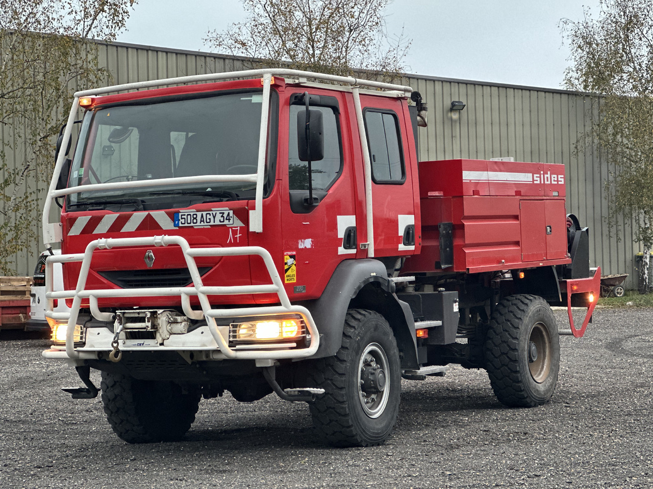 RENAULT Midlum 220 4x4 - Paloauto: kuva RENAULT Midlum 220 4x4 - Paloauto RENAULT Midlum 220 4x4 - Paloauto: kuva RENAULT Midlum 220 4x4 - Paloauto