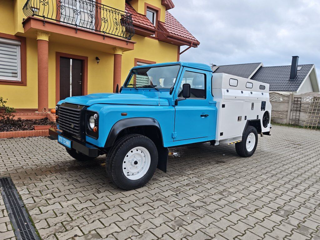 Land Rover Defender 130 RIVARD Premium - Puhtaanpitoauto: kuva Land Rover Defender 130 RIVARD Premium - Puhtaanpitoauto Land Rover Defender 130 RIVARD Premium - Puhtaanpitoauto: kuva Land Rover Defender 130 RIVARD Premium - Puhtaanpitoauto