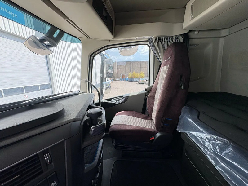 Volvo FH 500 Volvo FH 500 Amphitec Vortex 9000 - Puhtaanpitoauto: kuva Volvo FH 500 Volvo FH 500 Amphitec Vortex 9000 - Puhtaanpitoauto Volvo FH 500 Volvo FH 500 Amphitec Vortex 9000 - Puhtaanpitoauto: kuva Volvo FH 500 Volvo FH 500 Amphitec Vortex 9000 - Puhtaanpitoauto