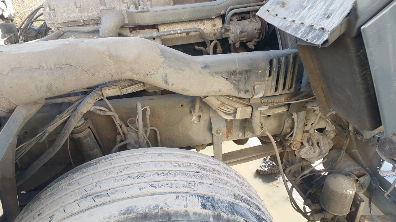 Kuorma-auto alusta DAF 95XF380: kuva Kuorma-auto alusta DAF 95XF380 Kuorma-auto alusta DAF 95XF380: kuva Kuorma-auto alusta DAF 95XF380