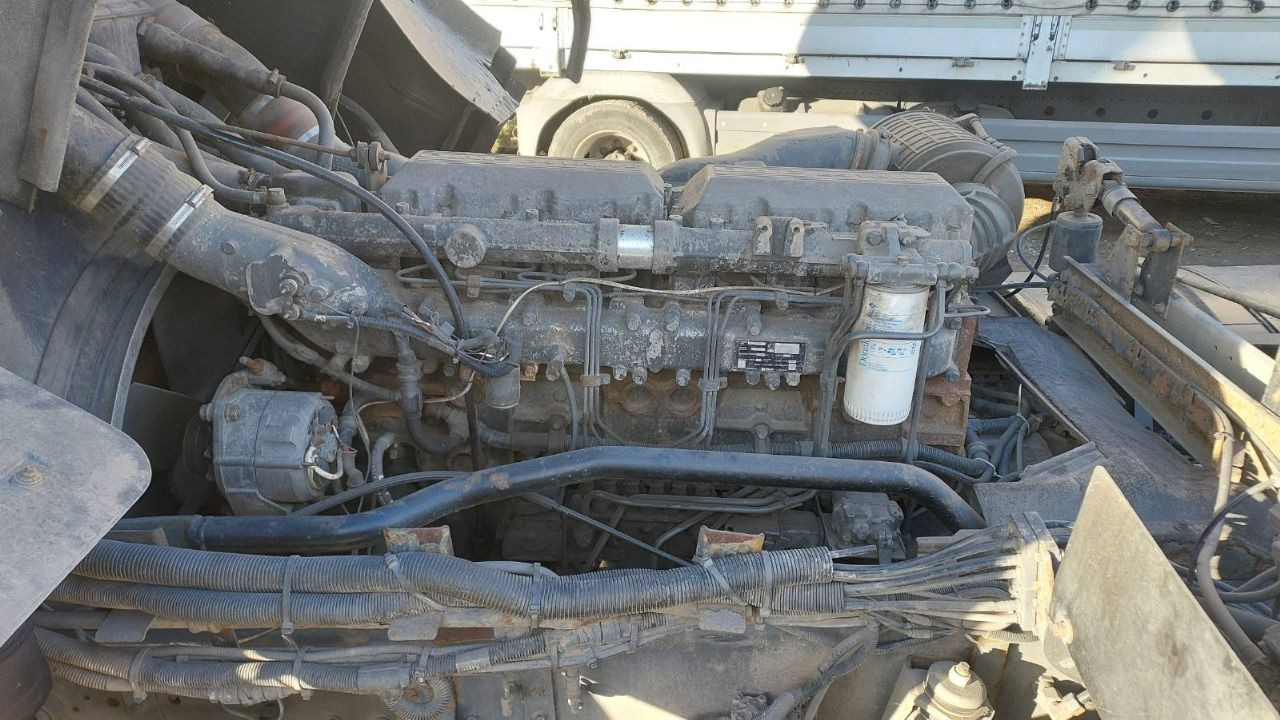 Kuorma-auto alusta DAF 95XF380: kuva Kuorma-auto alusta DAF 95XF380 Kuorma-auto alusta DAF 95XF380: kuva Kuorma-auto alusta DAF 95XF380