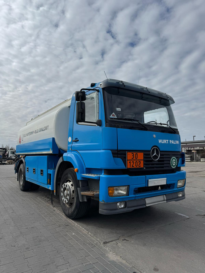 MERCEDES-BENZ Atego 1828 - Säiliöauto: kuva MERCEDES-BENZ Atego 1828 - Säiliöauto MERCEDES-BENZ Atego 1828 - Säiliöauto: kuva MERCEDES-BENZ Atego 1828 - Säiliöauto