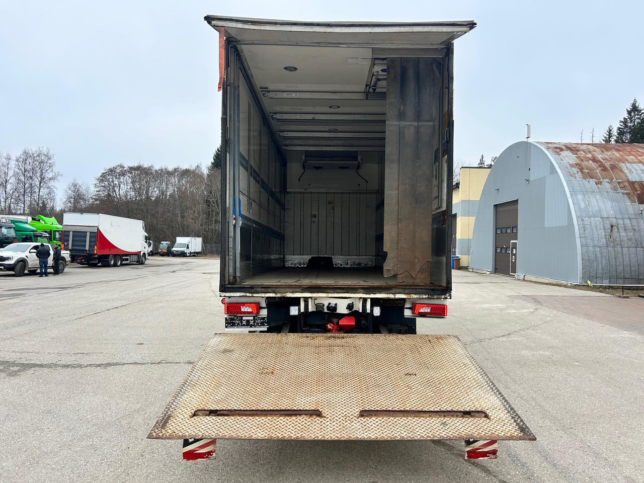 SCANIA G490 - Refrigeraattori kuorma-auto: kuva SCANIA G490 - Refrigeraattori kuorma-auto SCANIA G490 - Refrigeraattori kuorma-auto: kuva SCANIA G490 - Refrigeraattori kuorma-auto