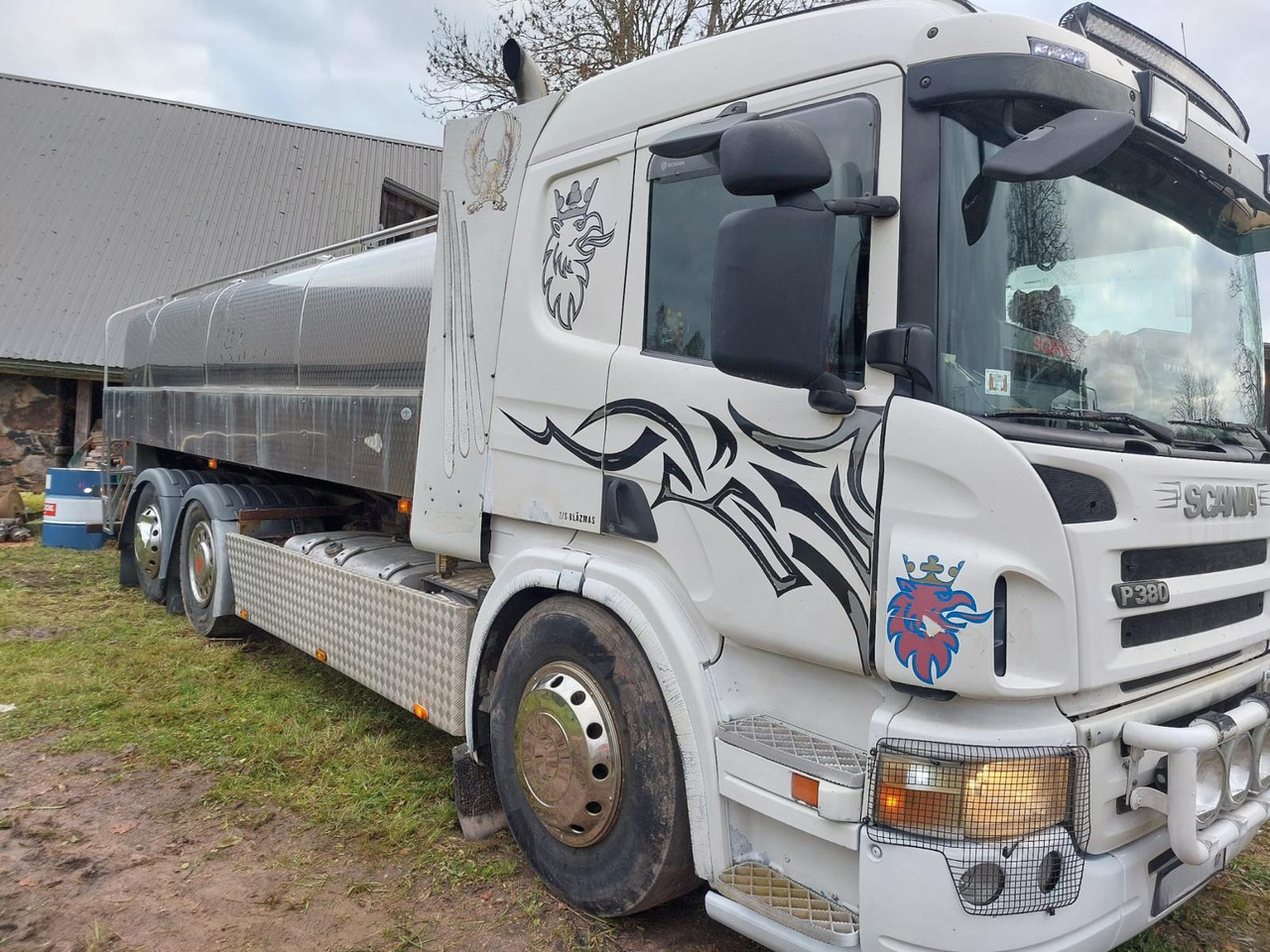 SCANIA R380 - Säiliöauto: kuva SCANIA R380 - Säiliöauto SCANIA R380 - Säiliöauto: kuva SCANIA R380 - Säiliöauto