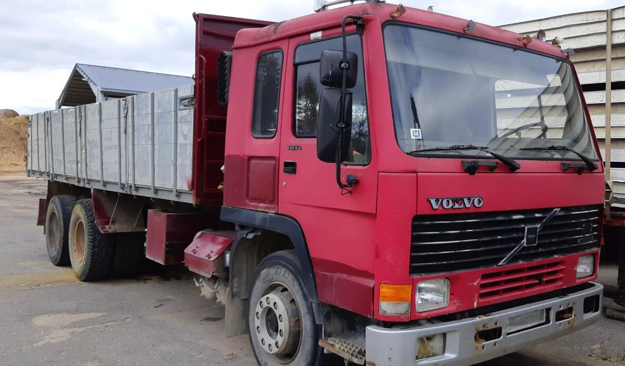 VOLVO FL10 - Kippiauto kuorma-auto: kuva VOLVO FL10 - Kippiauto kuorma-auto VOLVO FL10 - Kippiauto kuorma-auto: kuva VOLVO FL10 - Kippiauto kuorma-auto