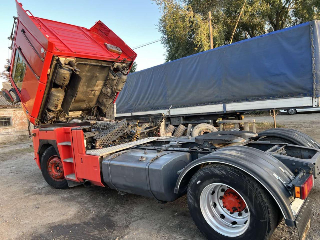 RENAULT Magnum 480 - Vetopöytäauto: kuva RENAULT Magnum 480 - Vetopöytäauto RENAULT Magnum 480 - Vetopöytäauto: kuva RENAULT Magnum 480 - Vetopöytäauto