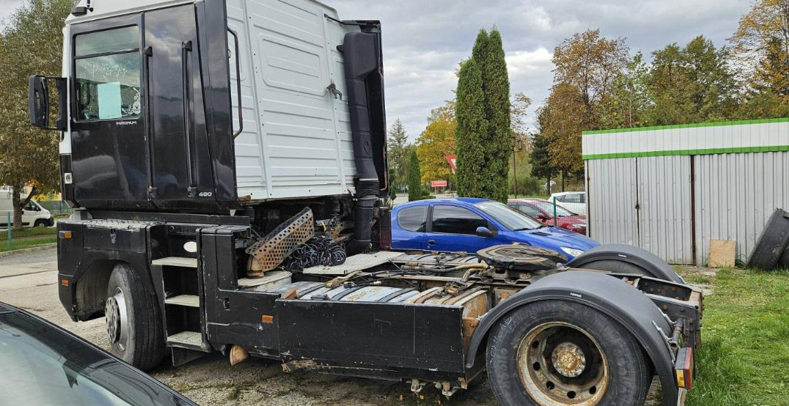 RENAULT Magnum 480 ID1672S - Vetopöytäauto: kuva RENAULT Magnum 480 ID1672S - Vetopöytäauto RENAULT Magnum 480 ID1672S - Vetopöytäauto: kuva RENAULT Magnum 480 ID1672S - Vetopöytäauto