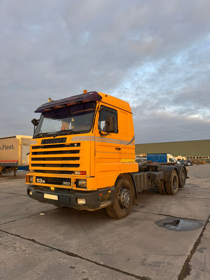 SCANIA 113M 380 - Vetopöytäauto: kuva SCANIA 113M 380 - Vetopöytäauto SCANIA 113M 380 - Vetopöytäauto: kuva SCANIA 113M 380 - Vetopöytäauto