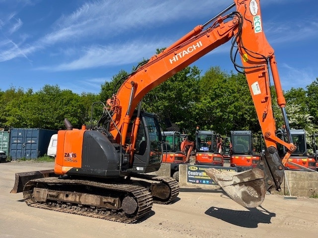 Hitachi ZX 135 US 5-B - Telakaivukone: kuva Hitachi ZX 135 US 5-B - Telakaivukone Hitachi ZX 135 US 5-B - Telakaivukone: kuva Hitachi ZX 135 US 5-B - Telakaivukone