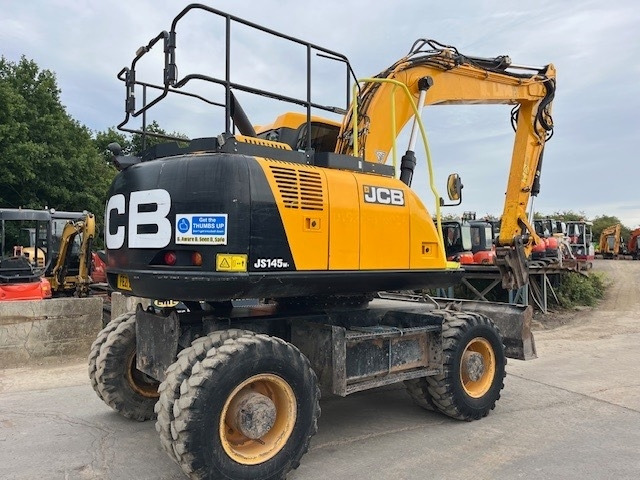 JCB JS 145 W - Pyöräalustainen kaivinkone: kuva JCB JS 145 W - Pyöräalustainen kaivinkone JCB JS 145 W - Pyöräalustainen kaivinkone: kuva JCB JS 145 W - Pyöräalustainen kaivinkone