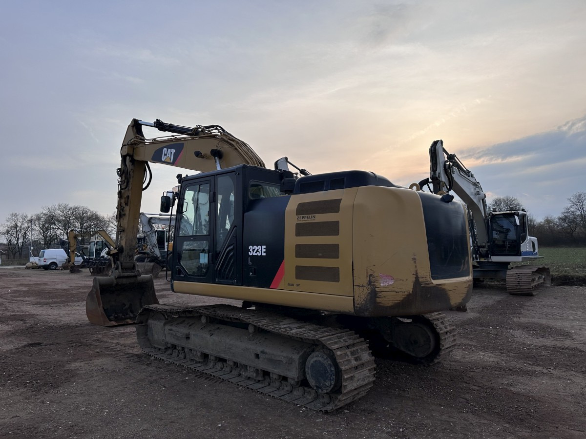 CATERPILLAR 323 EL Deutsche Maschine! Top !!! - Telakaivukone: kuva CATERPILLAR 323 EL Deutsche Maschine! Top !!! - Telakaivukone CATERPILLAR 323 EL Deutsche Maschine! Top !!! - Telakaivukone: kuva CATERPILLAR 323 EL Deutsche Maschine! Top !!! - Telakaivukone