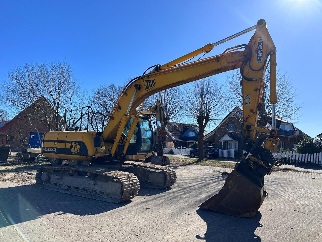 JCB JS 220 LC ISUZU Turbo 175 Hp Rototilt Klima - Telakaivukone: kuva JCB JS 220 LC ISUZU Turbo 175 Hp Rototilt Klima - Telakaivukone JCB JS 220 LC ISUZU Turbo 175 Hp Rototilt Klima - Telakaivukone: kuva JCB JS 220 LC ISUZU Turbo 175 Hp Rototilt Klima - Telakaivukone