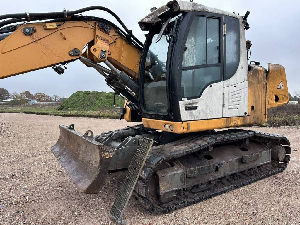 Liebherr 914 Compact for parts breaking dismantling - Telakaivukone: kuva Liebherr 914 Compact for parts breaking dismantling - Telakaivukone Liebherr 914 Compact for parts breaking dismantling - Telakaivukone: kuva Liebherr 914 Compact for parts breaking dismantling - Telakaivukone
