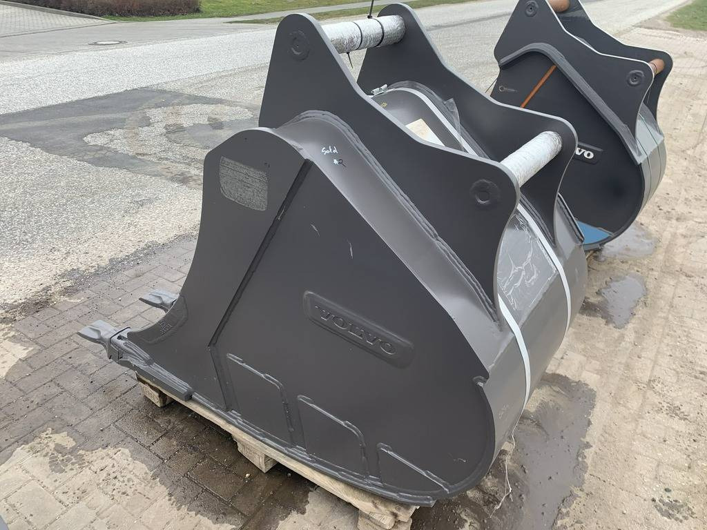 Volvo S 60 / S6 Tieflöffel bucket 1.000mm - Kaivinkoneen kauha: kuva Volvo S 60 / S6 Tieflöffel bucket 1.000mm - Kaivinkoneen kauha Volvo S 60 / S6 Tieflöffel bucket 1.000mm - Kaivinkoneen kauha: kuva Volvo S 60 / S6 Tieflöffel bucket 1.000mm - Kaivinkoneen kauha