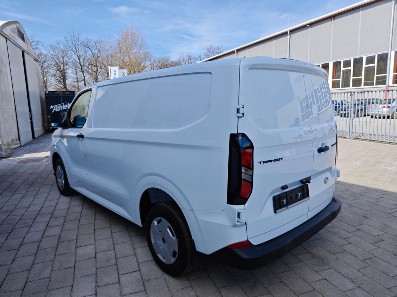 Ford Custom Trend 280 L1H1 110 PS - Pieni pakettiauto: kuva Ford Custom Trend 280 L1H1 110 PS - Pieni pakettiauto Ford Custom Trend 280 L1H1 110 PS - Pieni pakettiauto: kuva Ford Custom Trend 280 L1H1 110 PS - Pieni pakettiauto