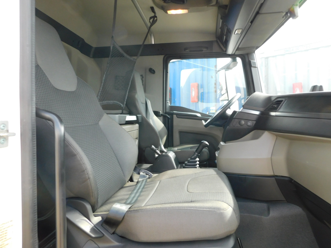 Man Tgl - Pressukapelli kuorma-auto: kuva Man Tgl - Pressukapelli kuorma-auto Man Tgl - Pressukapelli kuorma-auto: kuva Man Tgl - Pressukapelli kuorma-auto