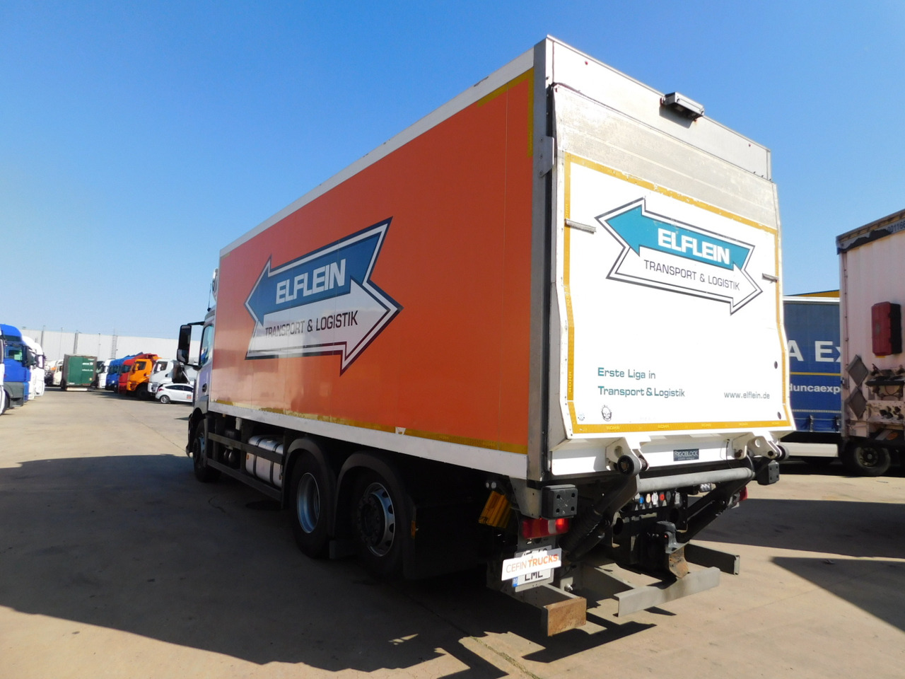 Mercedes Antos - Refrigeraattori kuorma-auto: kuva Mercedes Antos - Refrigeraattori kuorma-auto Mercedes Antos - Refrigeraattori kuorma-auto: kuva Mercedes Antos - Refrigeraattori kuorma-auto