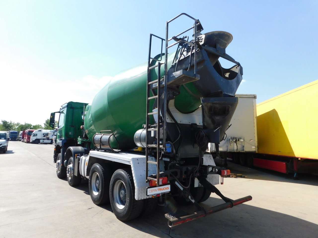 Mercedes Arocs 3243 - Betoniauto: kuva Mercedes Arocs 3243 - Betoniauto Mercedes Arocs 3243 - Betoniauto: kuva Mercedes Arocs 3243 - Betoniauto