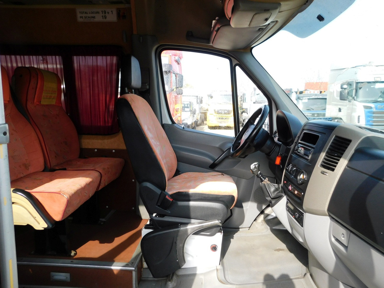 Mercedes Sprinter 515cdi - Minibussi, Pikkubussi: kuva Mercedes Sprinter 515cdi - Minibussi, Pikkubussi Mercedes Sprinter 515cdi - Minibussi, Pikkubussi: kuva Mercedes Sprinter 515cdi - Minibussi, Pikkubussi