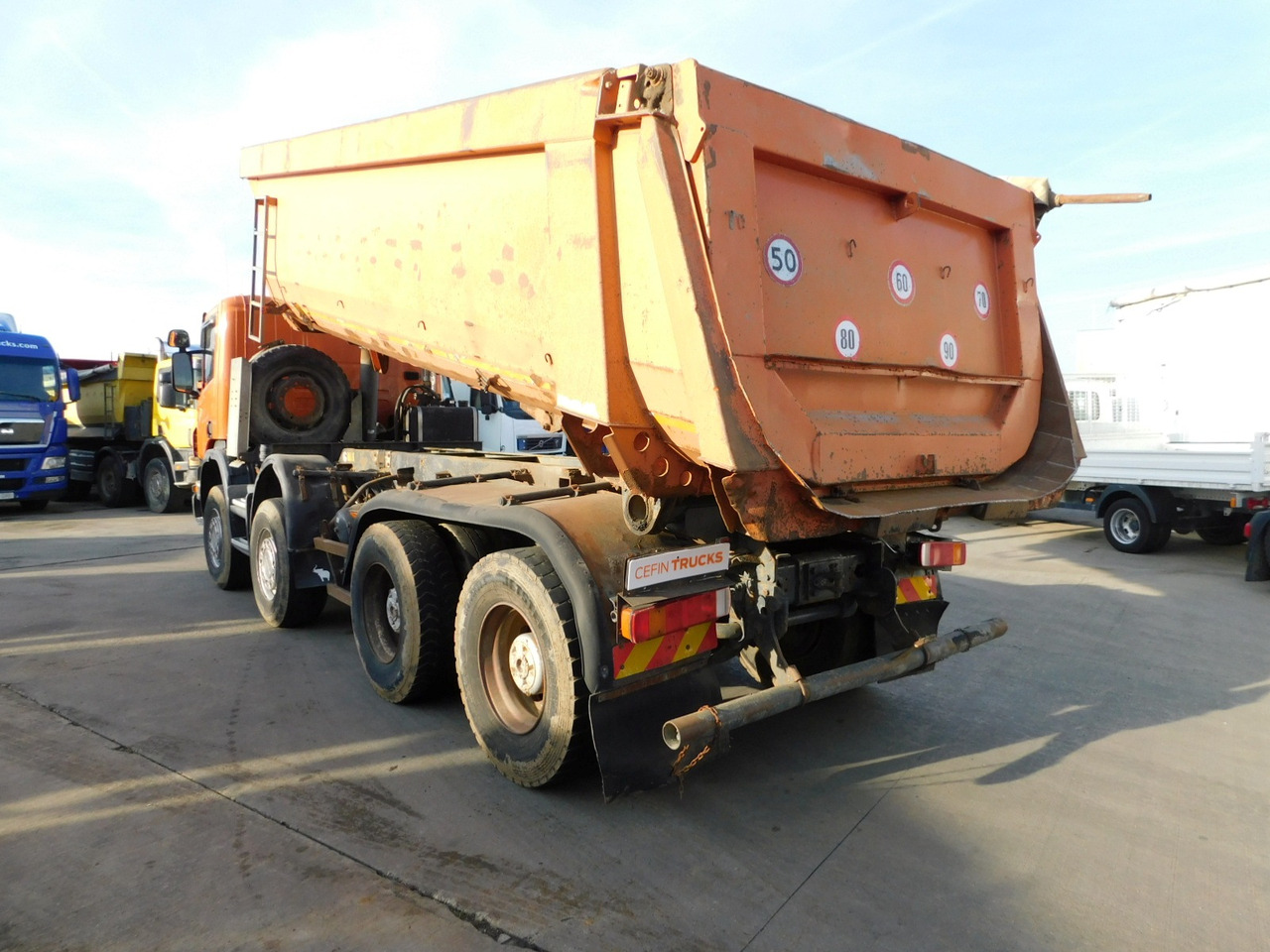 Scania P 420 - Kippiauto kuorma-auto: kuva Scania P 420 - Kippiauto kuorma-auto Scania P 420 - Kippiauto kuorma-auto: kuva Scania P 420 - Kippiauto kuorma-auto