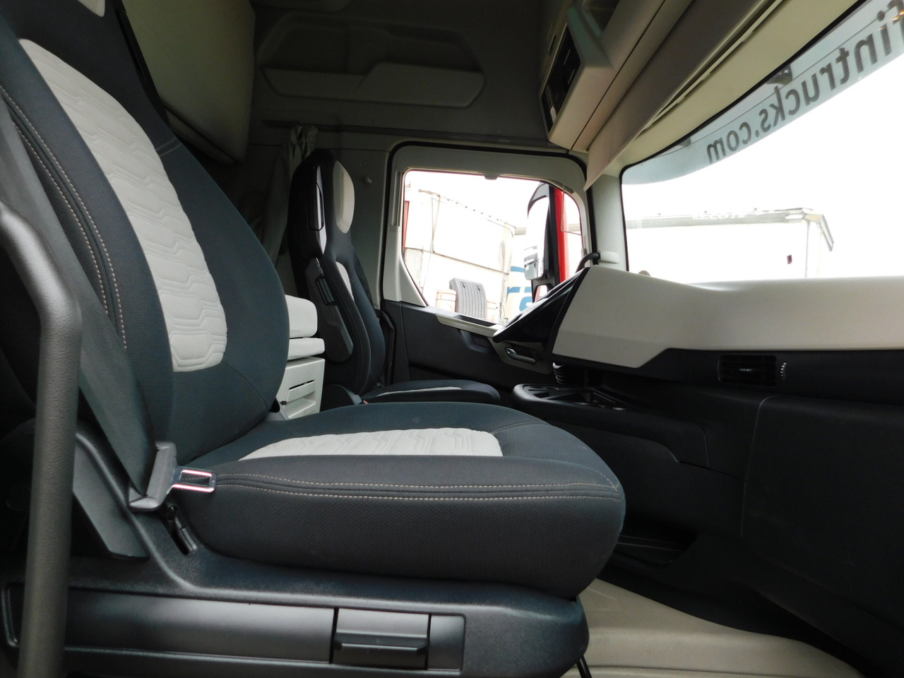 Ford F max ll 4x2 scab e6 12tx2620 - Vetopöytäauto: kuva Ford F max ll 4x2 scab e6 12tx2620 - Vetopöytäauto Ford F max ll 4x2 scab e6 12tx2620 - Vetopöytäauto: kuva Ford F max ll 4x2 scab e6 12tx2620 - Vetopöytäauto