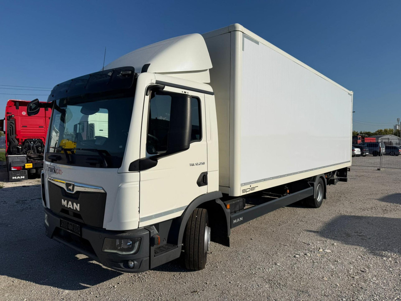 MAN TGL 12.250 4x2 BL Euro6 Klima AHK Luftfeder - Jakeluauto: kuva MAN TGL 12.250 4x2 BL Euro6 Klima AHK Luftfeder - Jakeluauto MAN TGL 12.250 4x2 BL Euro6 Klima AHK Luftfeder - Jakeluauto: kuva MAN TGL 12.250 4x2 BL Euro6 Klima AHK Luftfeder - Jakeluauto